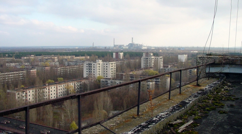 Ciew of Chernobyl taken from Pripyat